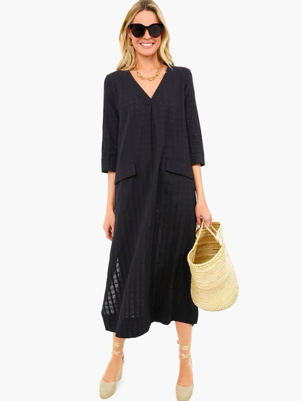 Pomander Place Black Midi V-Neck Woven‎ Dress
